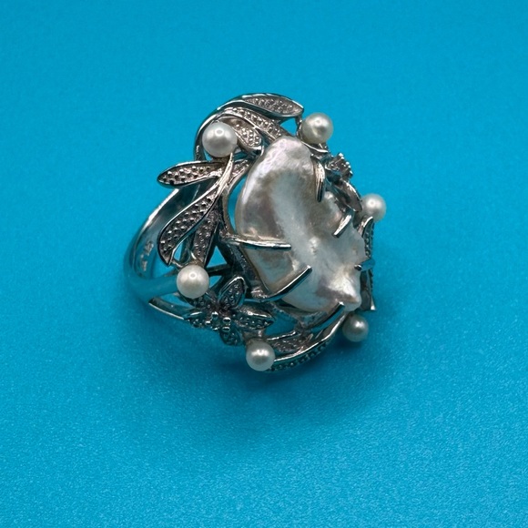 Harold Trujillo Mother of Pearl Statement Cocktail Ring - Picture 7 of 13